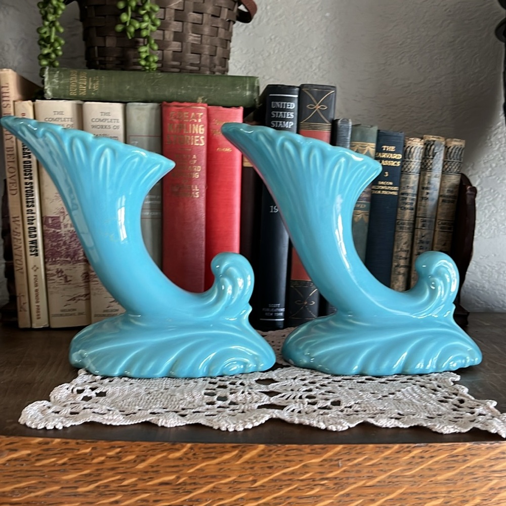 Pair Vintage Royal Haeger Cornucopia Vases Aqua Blue Ceramic MCM Art Pottery USA
